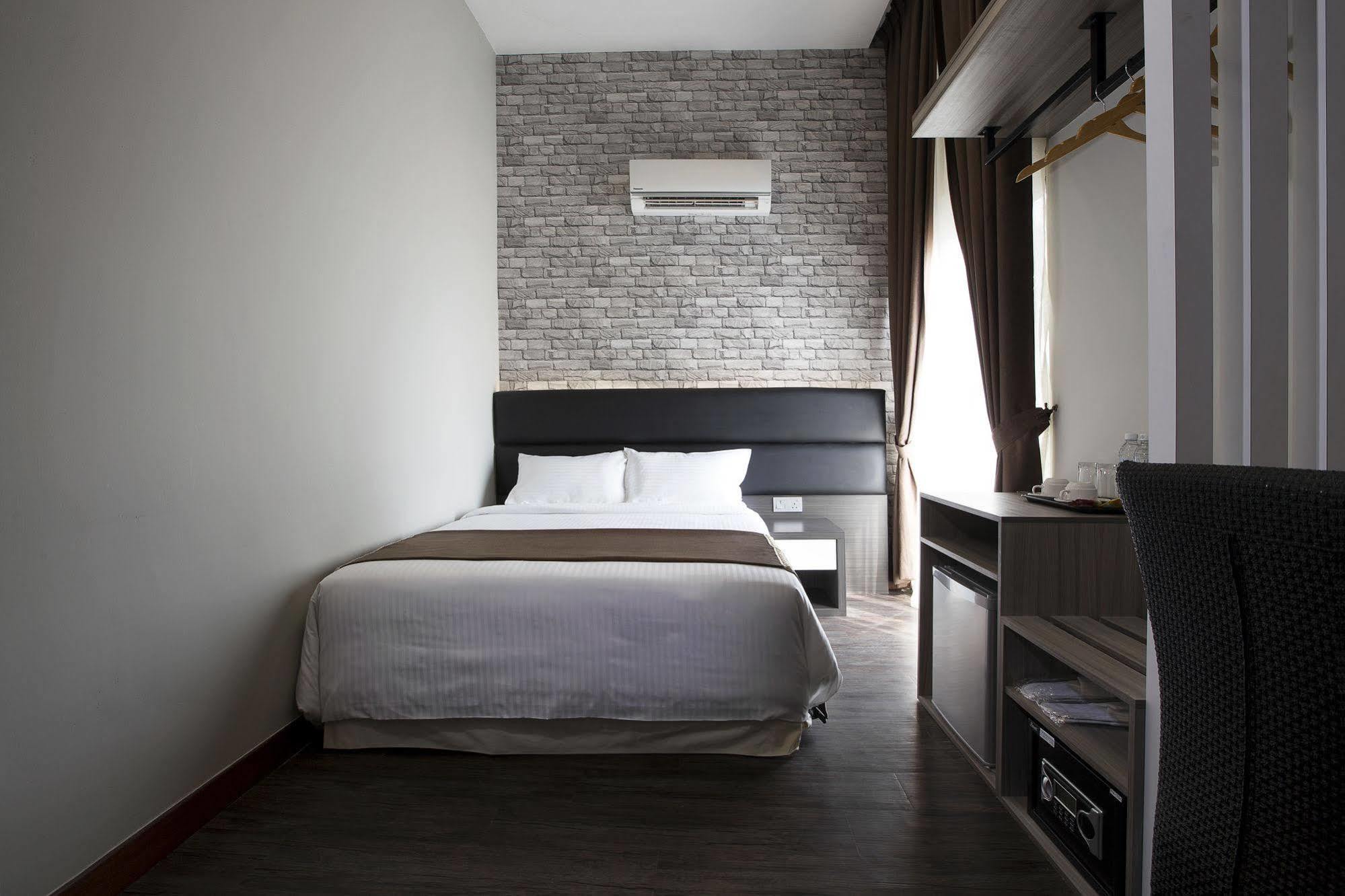 Gurney Lodge George Town Eksteriør bilde